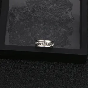 Chain Link Fusion Ring