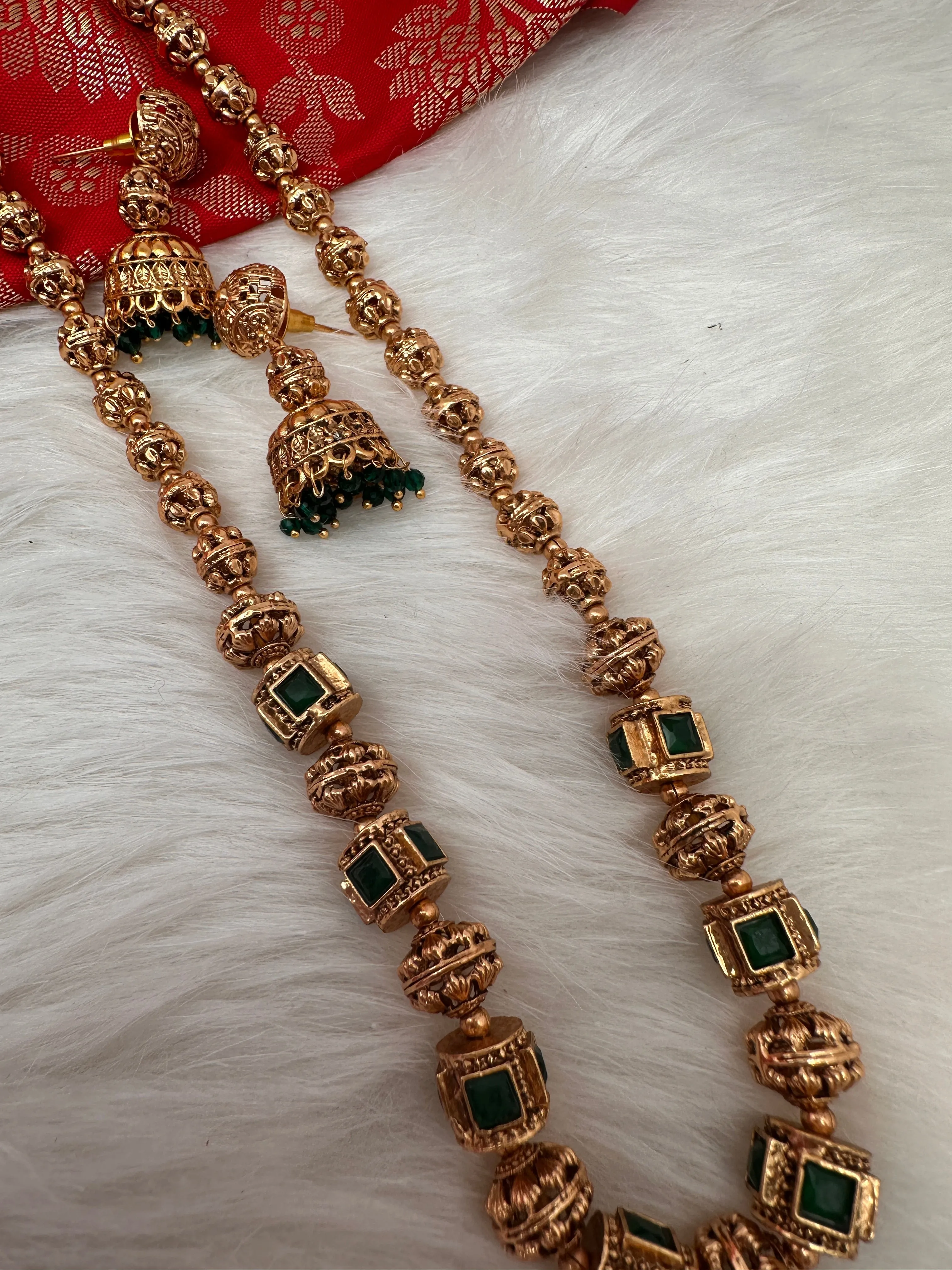 Golden Nakshi Balls Color Stone Necklace