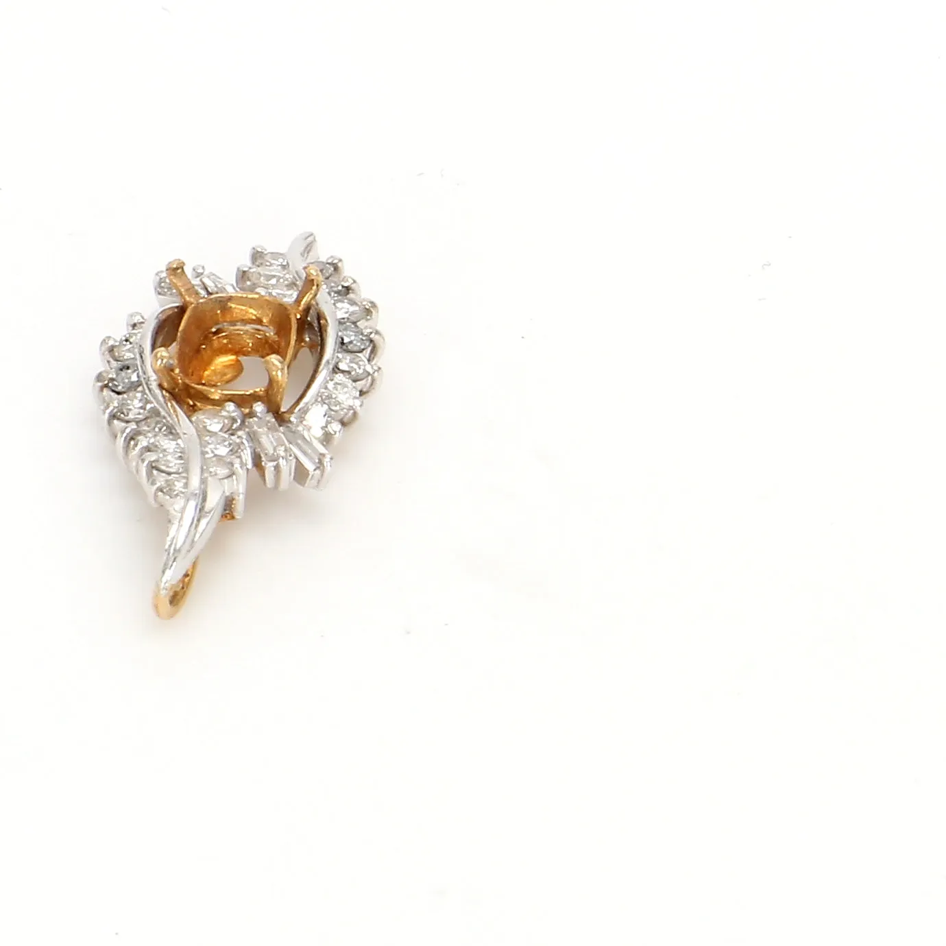 Mounting Diamond Pendant