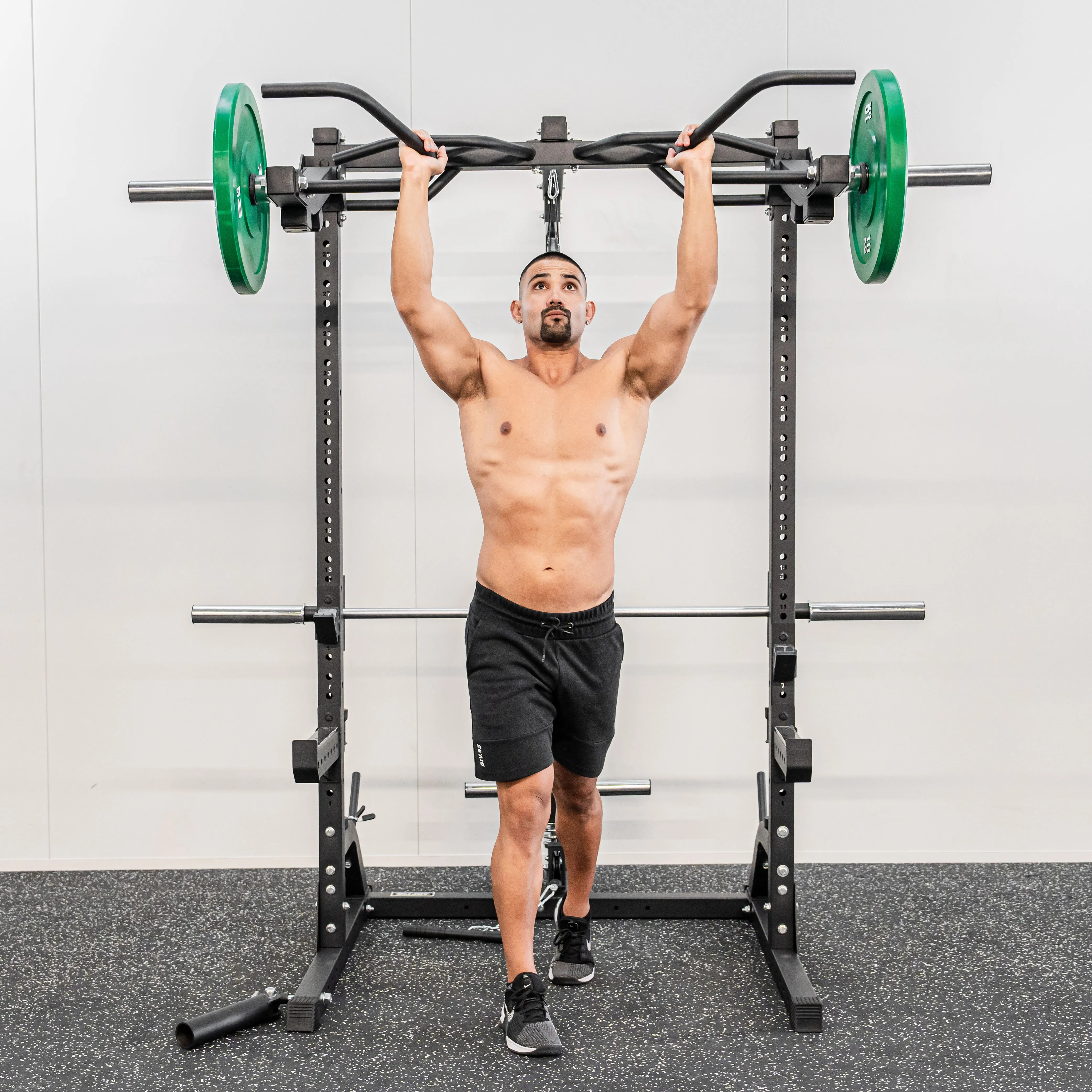 Multifunctional Half Rack Smith Machine Lat Pull Down Chest Press Dip Bar Landmine