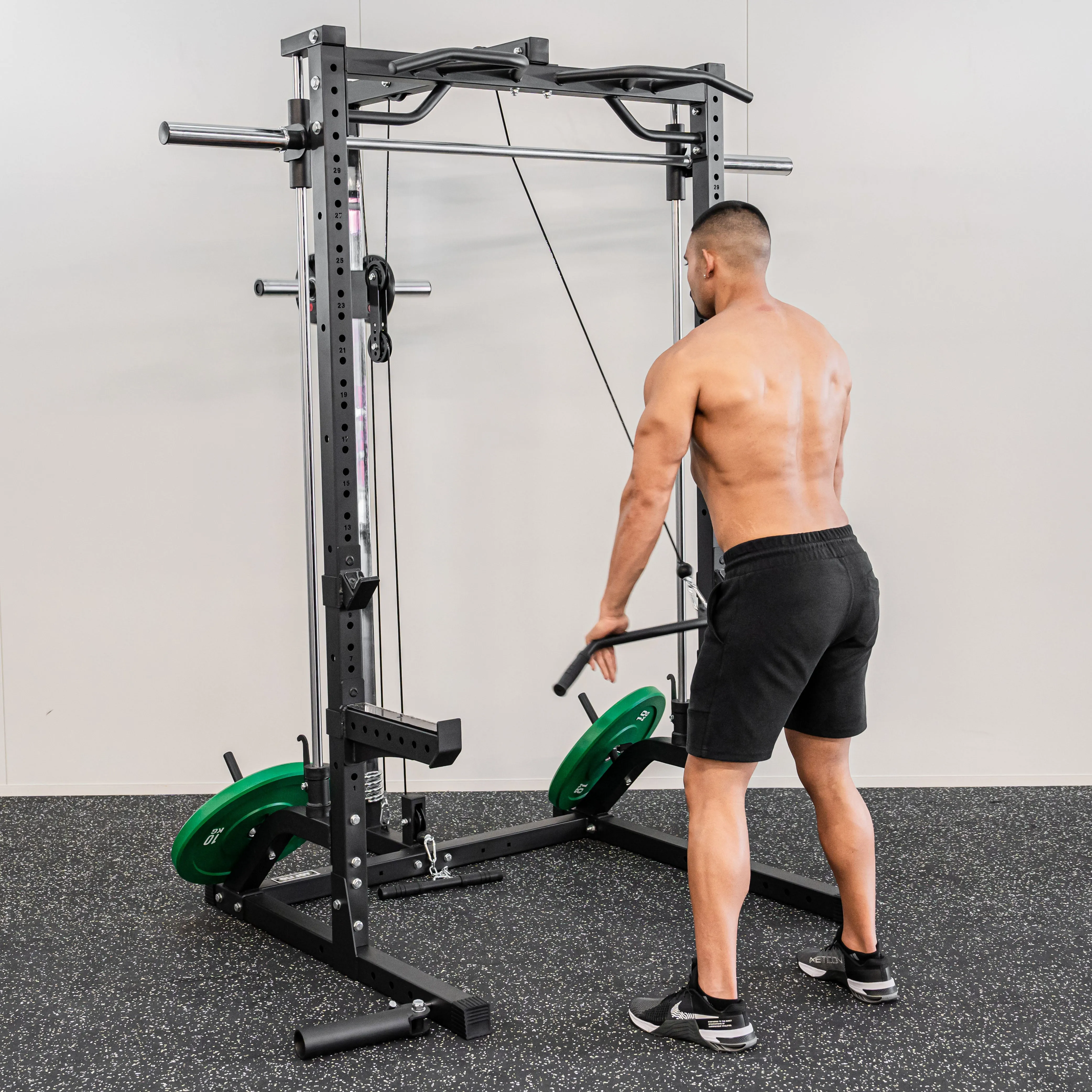 Multifunctional Half Rack Smith Machine Lat Pull Down Chest Press Dip Bar Landmine