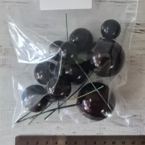 Plastic Cake Balls- Black
