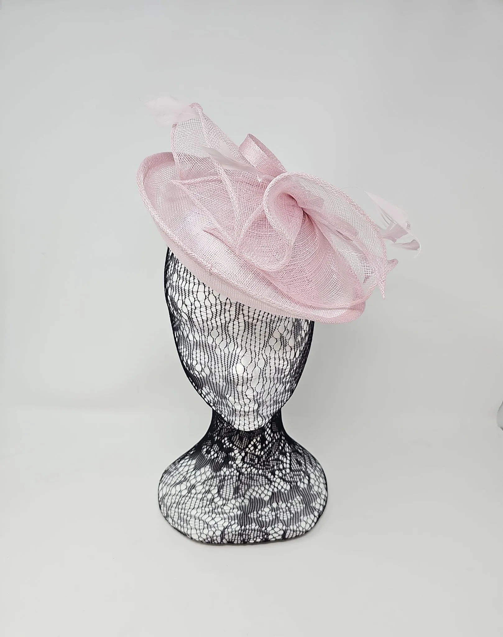 Sorbet Feather & Bow Round Disc Fascinator